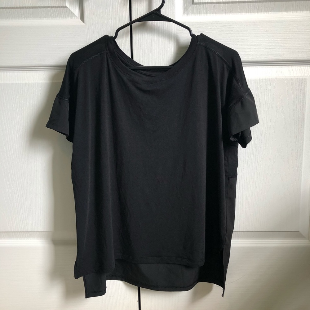 black champion athletic shirt